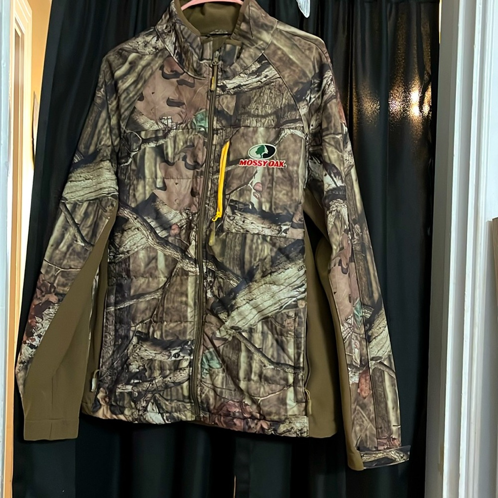 men mossy oak jacket, no hoodie